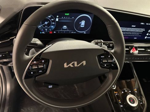 New 2026 Kia Niro Wind w/ Wind Preserve Package FWD image 15