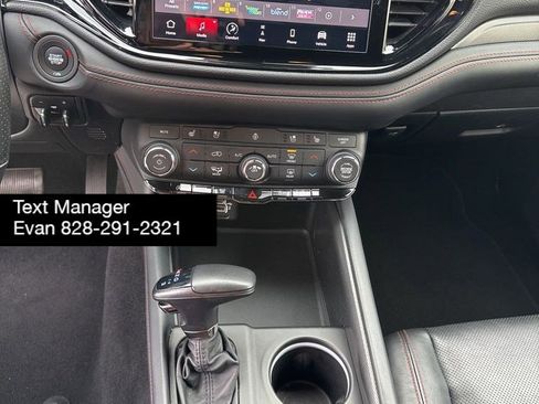 Used 2024 Dodge Durango GT image 26