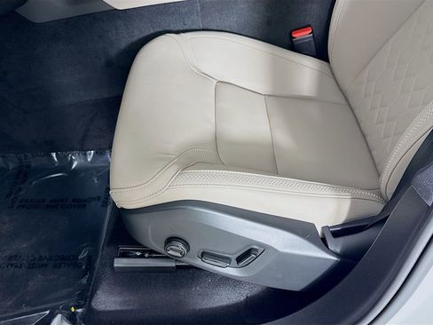 New 2026 Volvo XC90 B6 Plus w/ Protection Package Premier AWD/4WD image 19