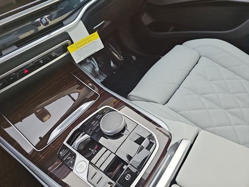 New 2026 BMW X5 xDrive50e w/ M Sport Package AWD/4WD image 27