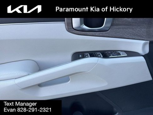 Used 2023 Kia Sorento S w/ Panoramic Sunroof Package image 20