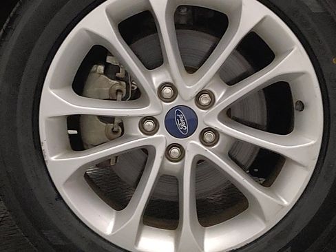 Used 2019 Ford Fusion SE image 31