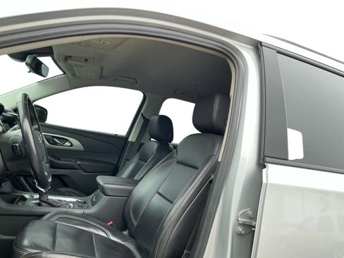 Used 2021 Chevrolet Traverse RS AWD/4WD image 9