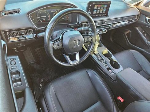 Used 2024 Honda Civic Touring image 9