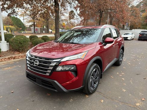 New 2026 Nissan Rogue SV image 3