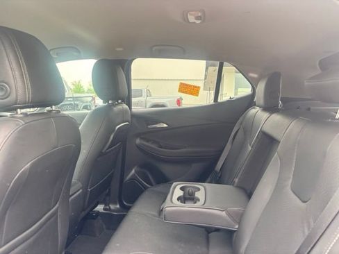 Used 2021 Buick Encore GX Essence AWD/4WD image 9