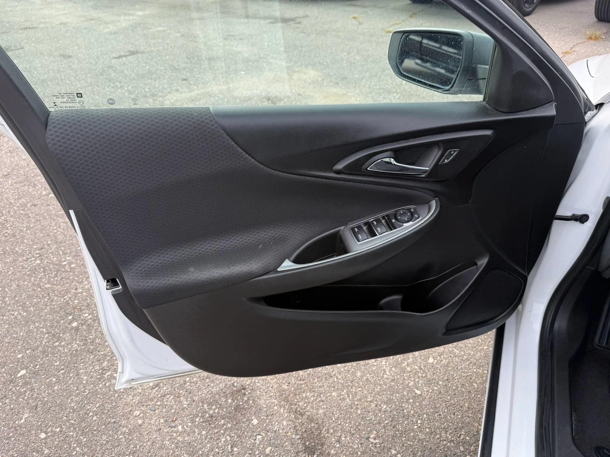 Used 2019 Chevrolet Malibu LS FWD image 16