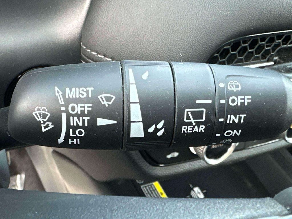 Certified 2024 Honda HR-V EX-L image 20