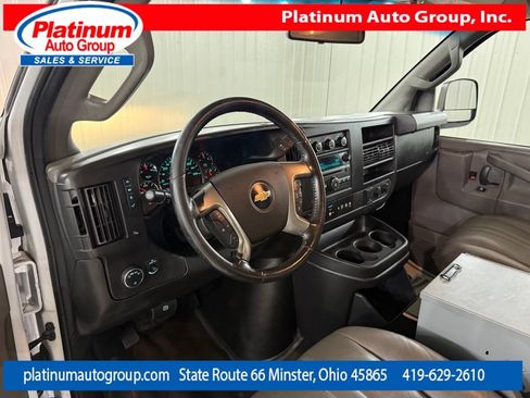Used 2018 Chevrolet Express 3500 Extended w/ Driver Convenience Package RWD image 13