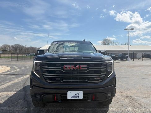 Used 2026 GMC Sierra 1500 AT4 w/ Technology Package AWD/4WD image 3
