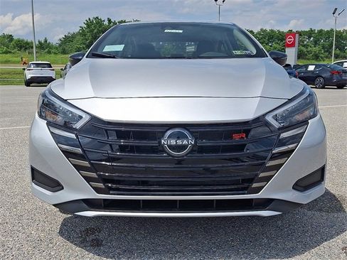 New 2025 Nissan Versa SR w/ Trunk Package image 5