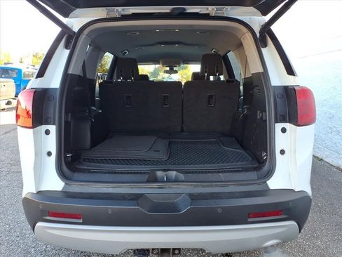 Used 2018 GMC Acadia SLE w/ Driver Alert Package I image 9