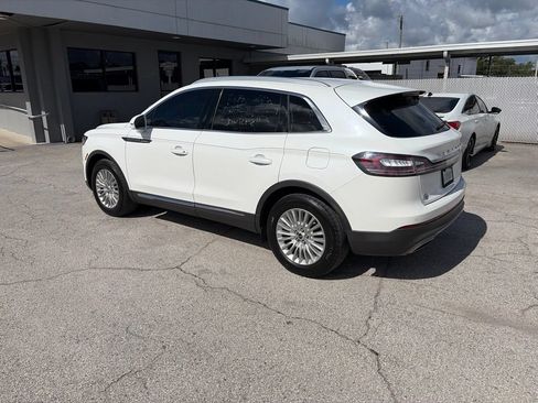 Used 2020 Lincoln Nautilus FWD image 4