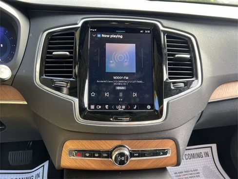 Used 2024 Volvo XC90 B6 Plus w/ Protection Package Premier image 23
