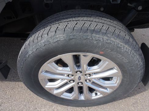 Used 2024 Ford F150 Lariat w/ Tow/Haul Package image 9