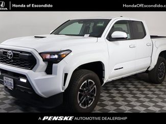 Used 2024 Toyota Tacoma TRD Sport video 1