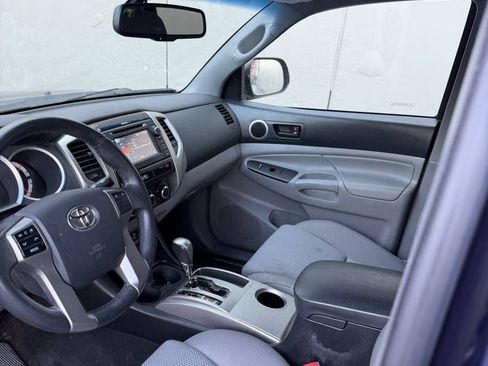 Used 2013 Toyota Tacoma 4x4 Double Cab w/ TRD Off-Road Pkg image 14