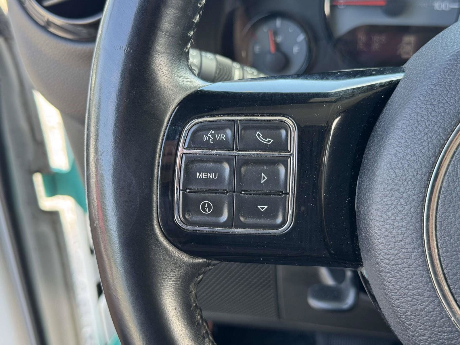 Used 2017 Jeep Wrangler Unlimited Sahara AWD/4WD image 8