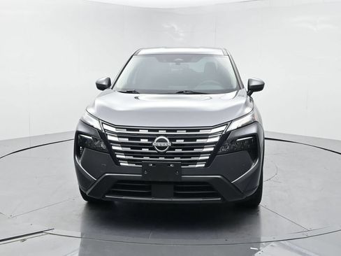 Used 2025 Nissan Rogue SV FWD image 19