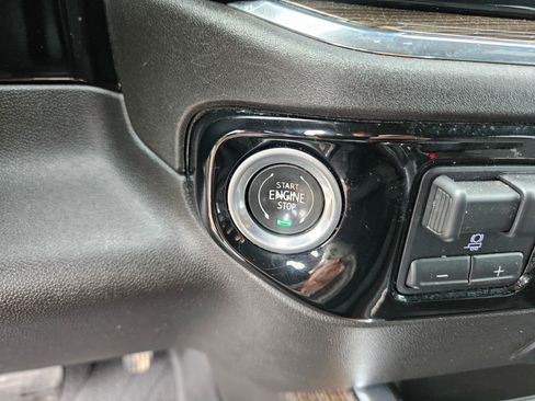 Used 2023 Chevrolet Silverado 1500 LT w/ Protection Package AWD/4WD image 19