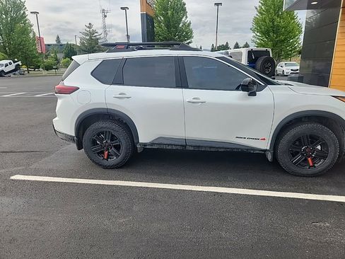Used 2026 Nissan Rogue SV w/ Rock Creek Premium Package AWD/4WD image 4