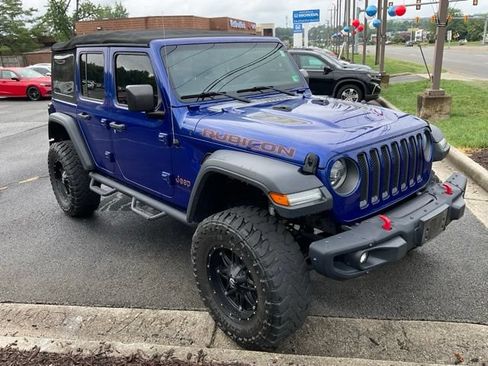 Used 2018 Jeep Wrangler Unlimited Rubicon AWD/4WD image 3