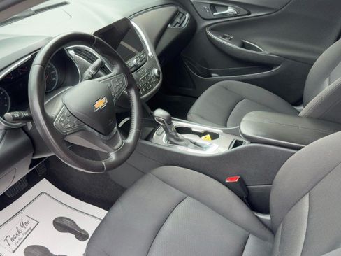 Used 2021 Chevrolet Malibu LT w/ Midnight Edition FWD image 9