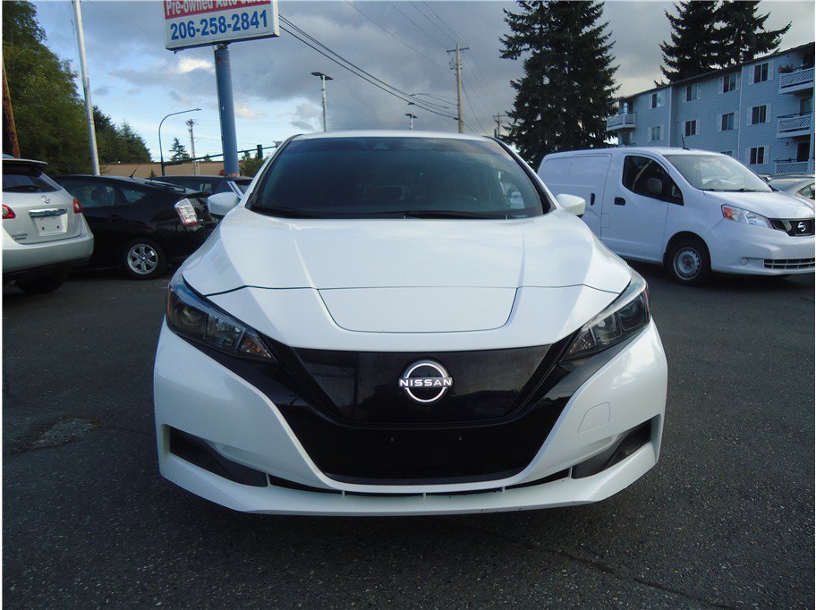 Used 2025 Nissan Leaf S FWD image 3