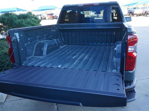 New 2026 Chevrolet Silverado 1500 Custom Trail Boss w/ LPO, Dark Essentials Package image 18