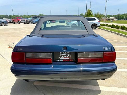 Used 1989 Ford Mustang LX RWD image 8