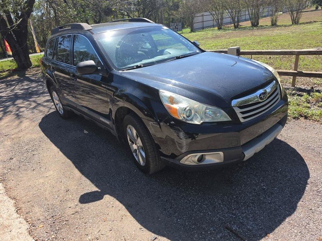 Used 2011 Subaru Outback 3.6R Limited w/ PWR Moonroof Pkg AWD/4WD image 2