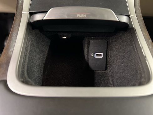 Used 2016 Lincoln MKX Reserve AWD/4WD image 15