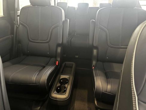 New 2026 INFINITI QX80 4WD image 16