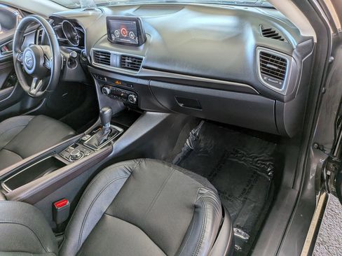 Used 2017 MAZDA MAZDA3 Grand Touring image 36