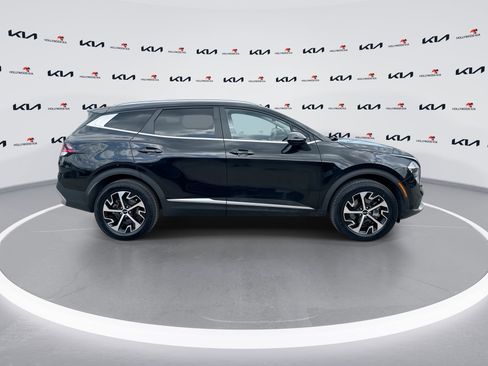 Certified 2023 Kia Sportage EX AWD/4WD image 9