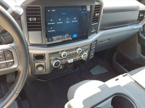 Used 2025 Ford F150 XLT w/ Equipment Group 301A Standard AWD/4WD image 32