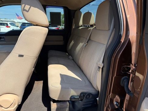 Used 2011 Ford F150 XLT w/ XLT Chrome Pkg image 7