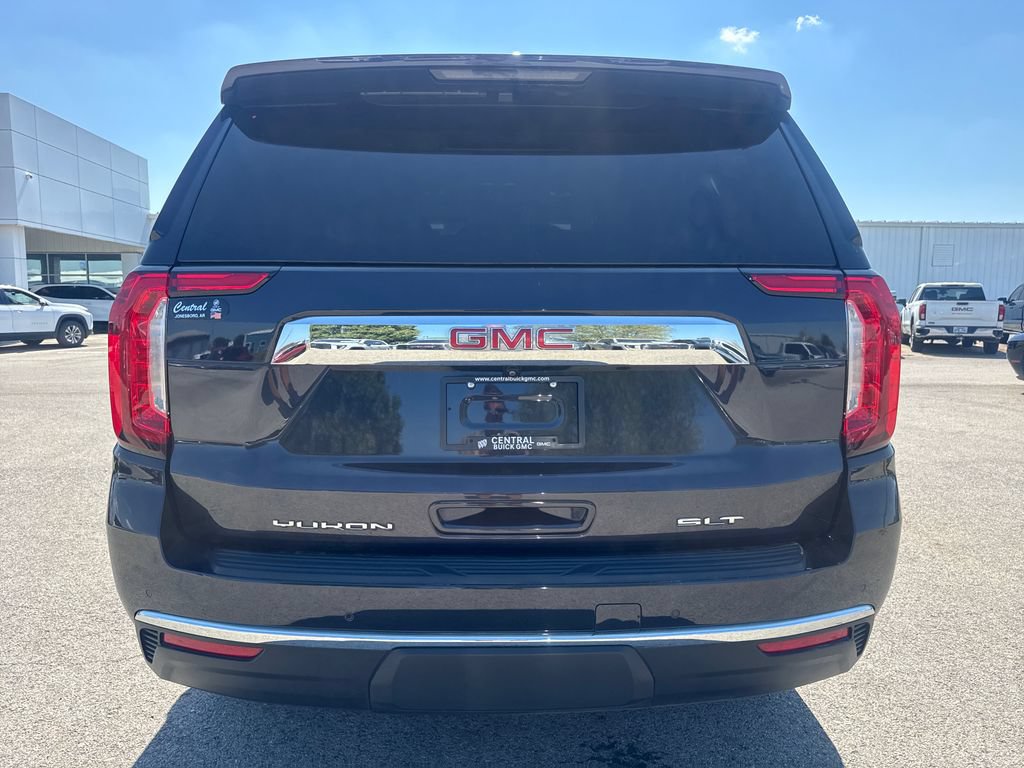 Used 2023 GMC Yukon SLT AWD/4WD image 5