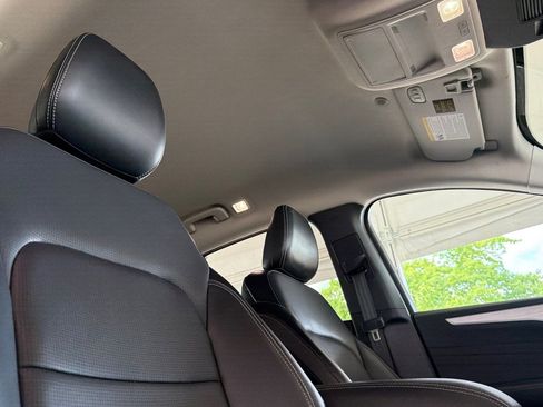 Used 2024 Ford Escape Platinum AWD/4WD image 18
