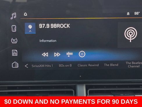 Used 2025 Chevrolet Trax LT w/ LT Convenience Package FWD image 18