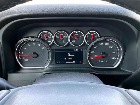 Used 2022 Chevrolet Silverado 1500 LT Trail Boss image 25