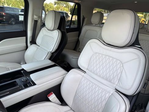 Certified 2023 Lincoln Navigator Black Label AWD/4WD image 14