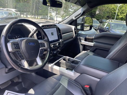 Used 2022 Ford F250 Lariat w/ Black Appearance Package AWD/4WD image 11