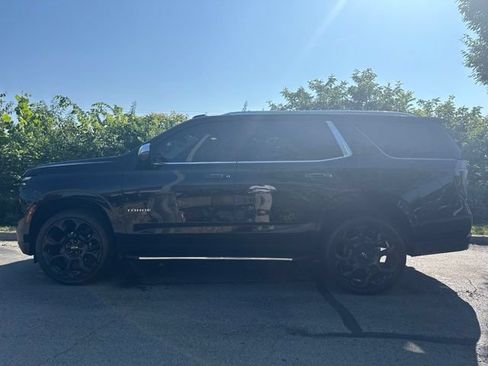 Used 2025 Chevrolet Tahoe Premier w/ Sun And Tow Package AWD/4WD image 5