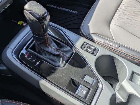 Used 2025 Subaru Crosstrek 2.5i Limited w/ Crosstrek Mirror Package image 23