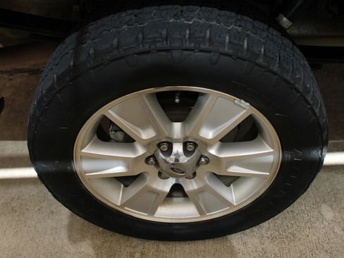 Used 2013 Ford F150 Lariat w/ Luxury Equipment Group image 24