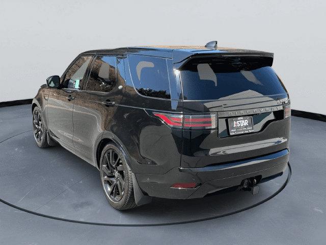 Used 2024 Land Rover Discovery Dynamic SE AWD/4WD image 7