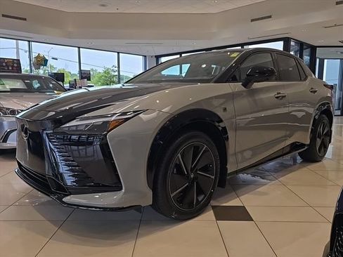 New 2026 Lexus RZ 450e AWD image 3