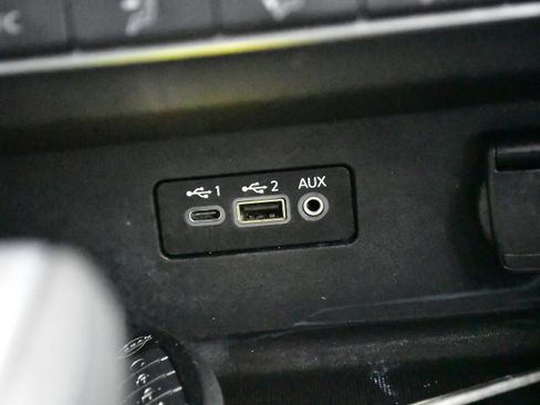 Used 2025 Nissan Altima 2.5 SV FWD image 28