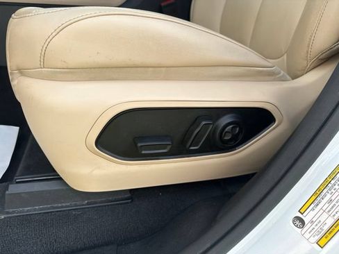 Used 2022 Jeep Grand Cherokee L Limited AWD/4WD image 11